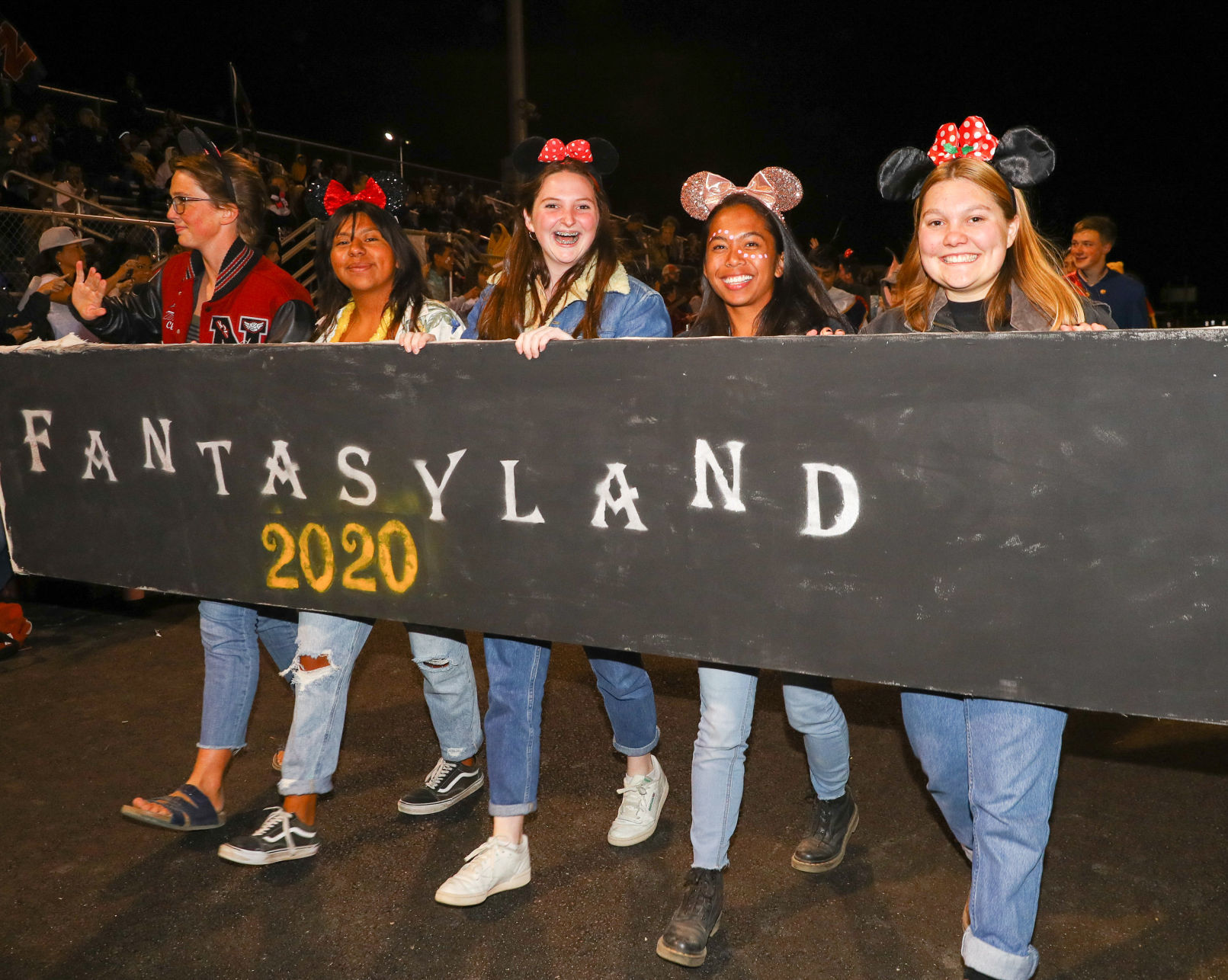 101119 Nipomo Homecoming 04.jpg